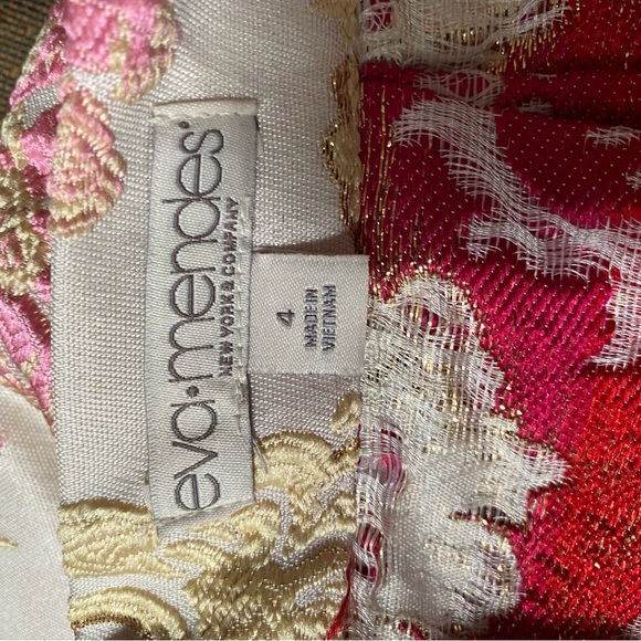 Vintage pattern skirt - Picture 2 of 2